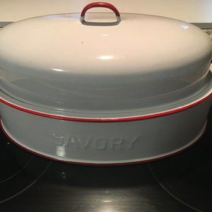 Enamel ware roasting pan Savory